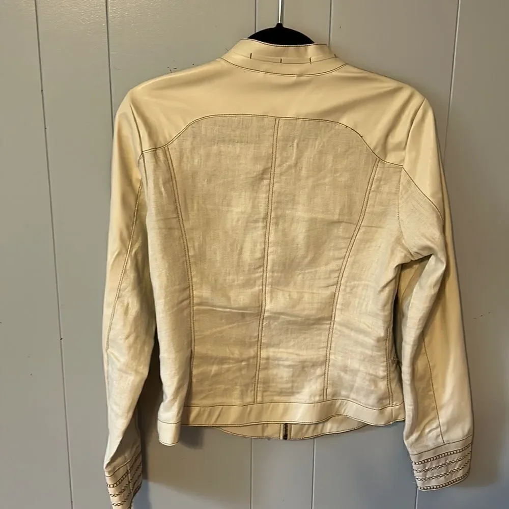 C2 Studio Cream Jacket Size Medium - Picture 2 of 2